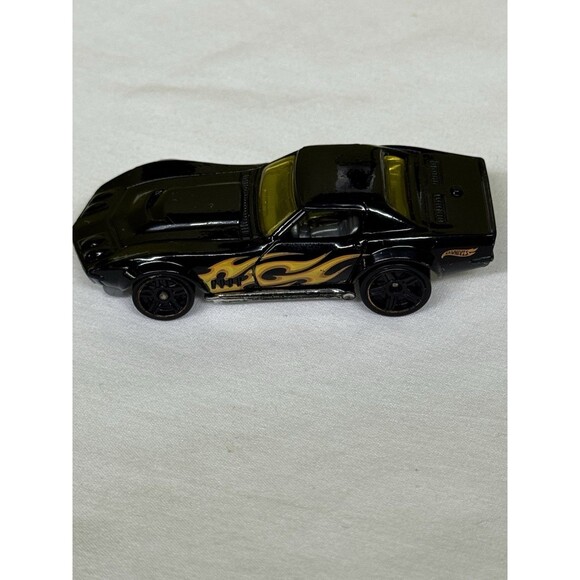 Hot Wheels '69 Corvette-Black w/Gold Graphic Flames-Muscle Car 2010 Collection - Picture 11 of 13